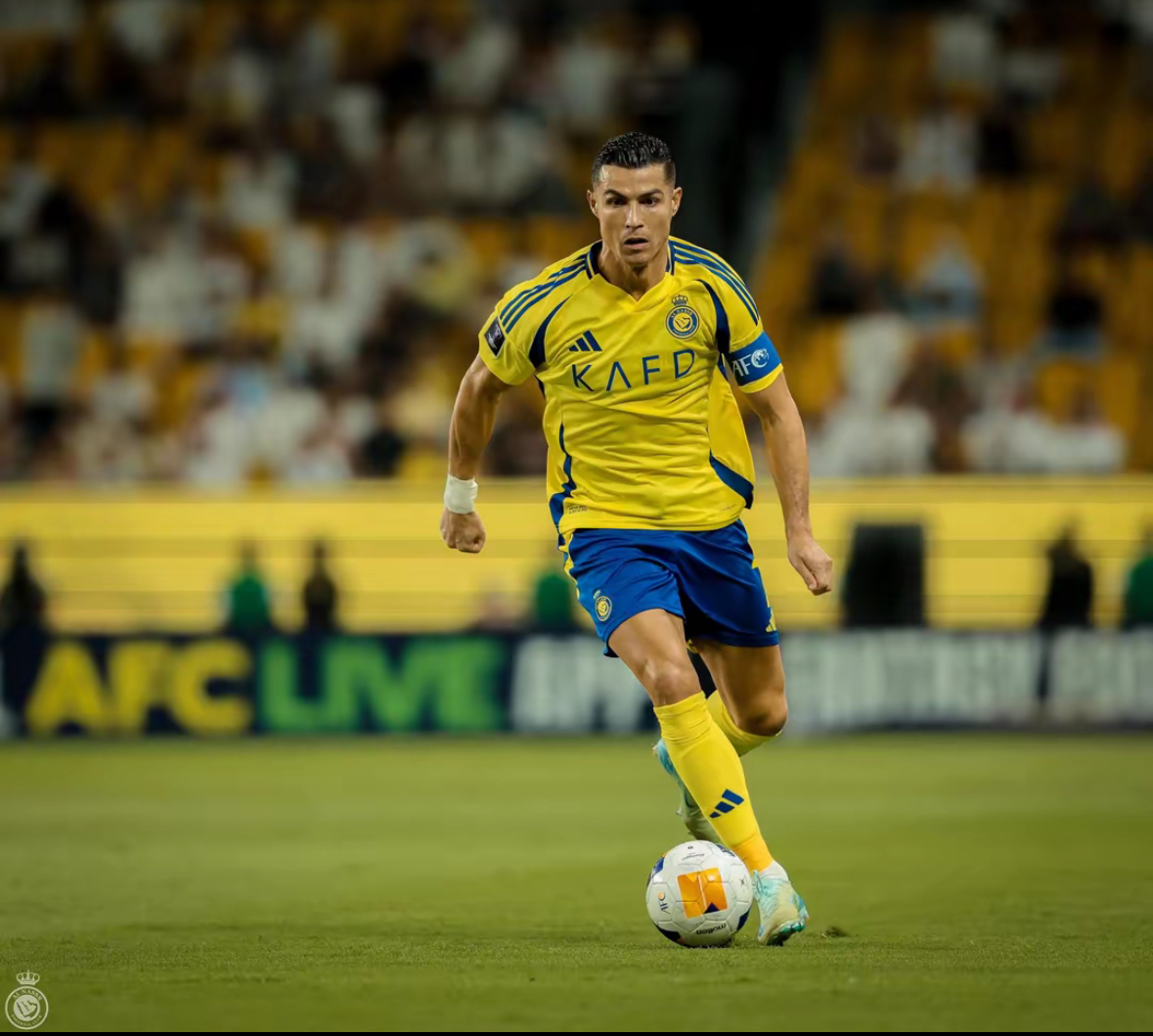 kaiyun app-C罗重返赛场，爆冷首场状态出色，老鹰观众沸腾！赛场气氛高涨-kaiyun app